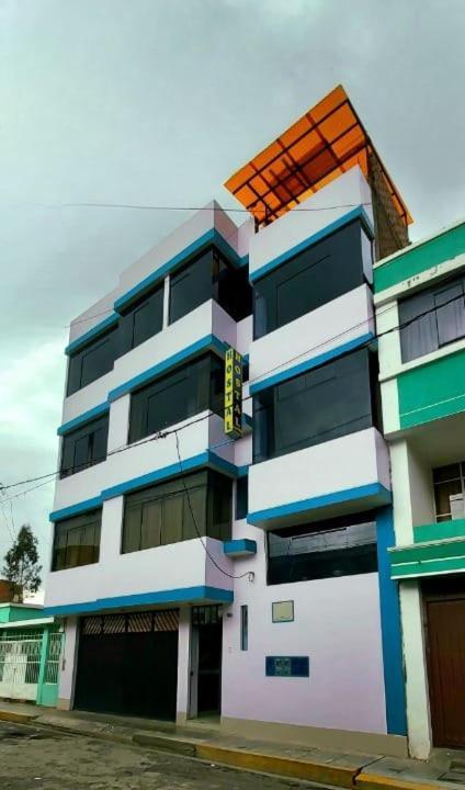 Hostal Los Pinos Huancayo Exterior foto